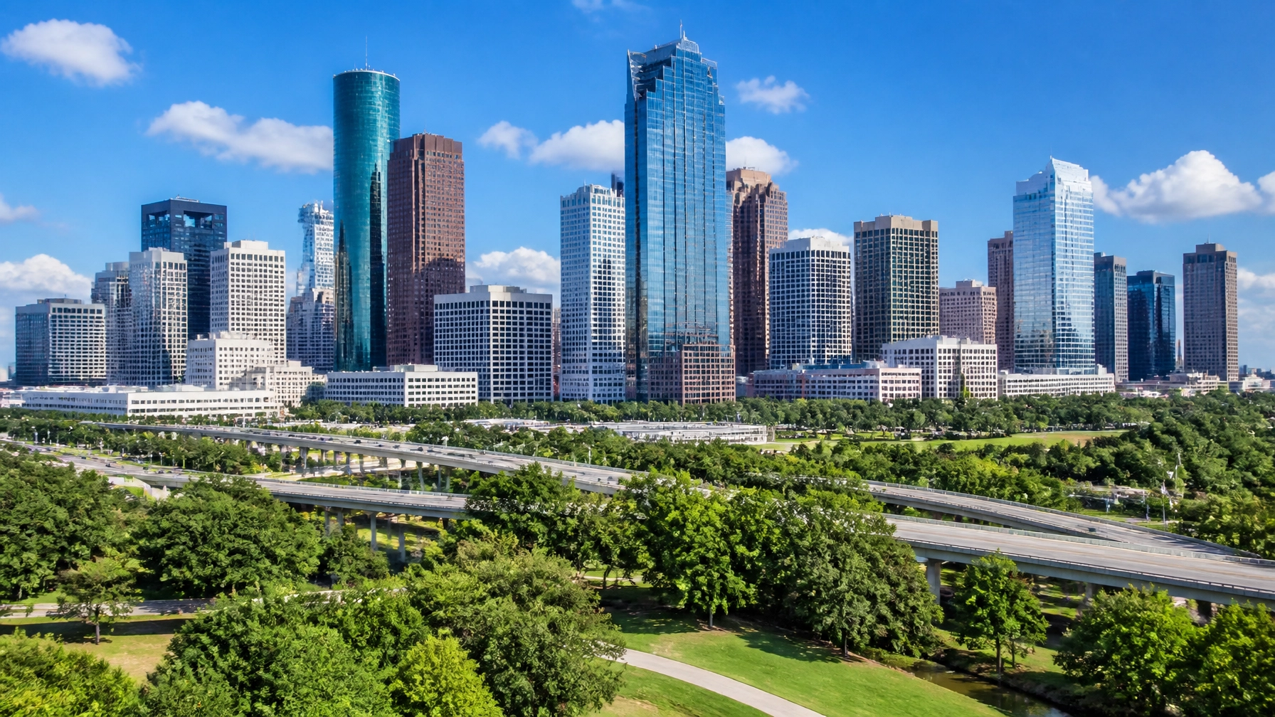 Read more about the article Moving to Houston in 2026? Here Are 10 Things You Should Know First (Before You Buy or Rent)